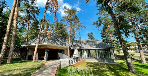 Банкетный дом «Бригантина» (№ 17)